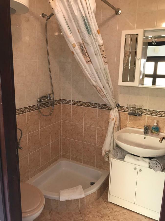 Ferienwohnung Mit 2 Schlafzimmer Oder Studio Apartment - Istrien-Fiorini Brtonigla Exterior foto